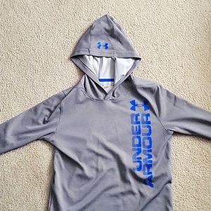 Boys UNDER ARMOR shirt with hoodie